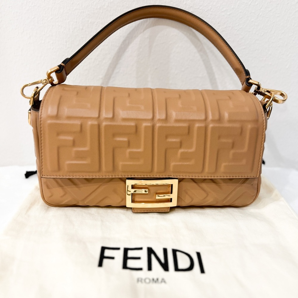 BRAND NEW- FENDI
Baguette- Beige Leather Bag
